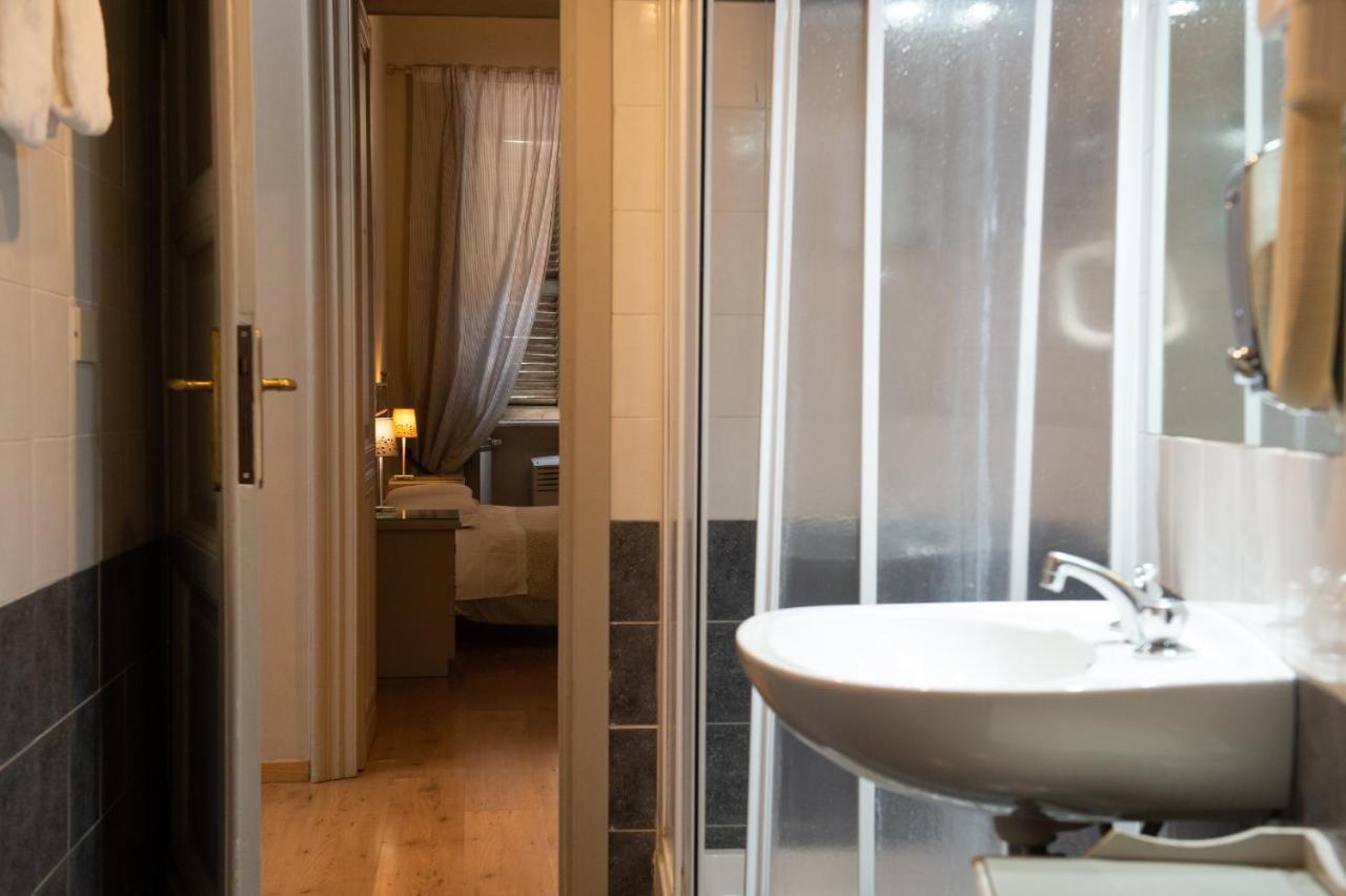 Residenza Ottaviani Roma Hotel Bagian luar foto